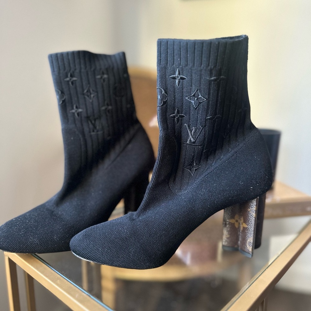 Louis Vuitton Black Knit Heeled Boots